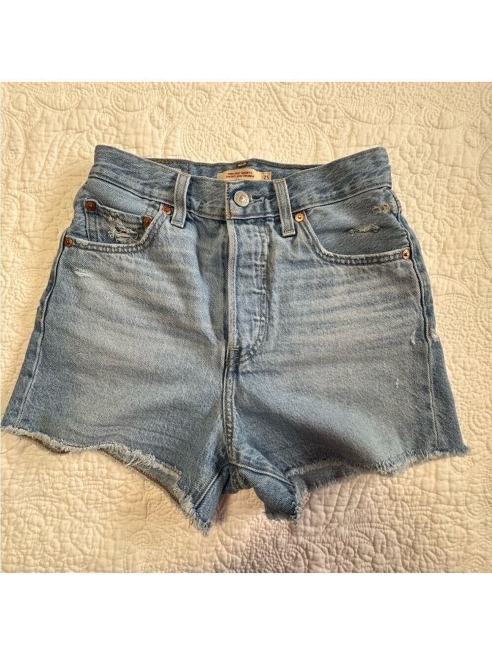 Levi's Ribcage Blue Jean Shorts High-Waisted Distressed size 25